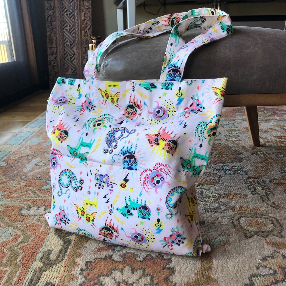 NWT RARE Gucci Monsters Cotton Canvas Tote In Pale Pink